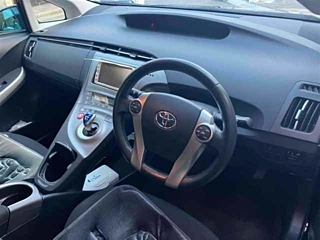 TOYOTA PRIUS 2015