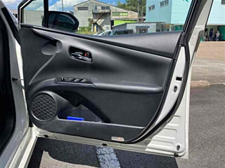 TOYOTA PRIUS 2016