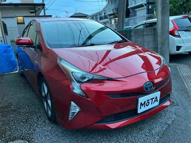 TOYOTA PRIUS 2017
