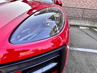 PORSCHE MACAN 2021