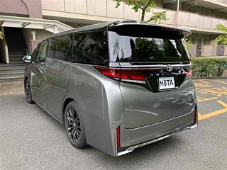 TOYOTA VELLFIRE 2025