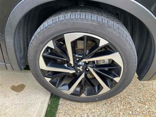 MITSUBISHI OUTLANDER PHEV 2023