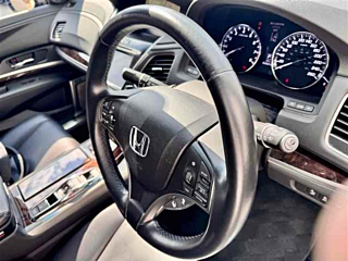 HONDA LEGEND 2015