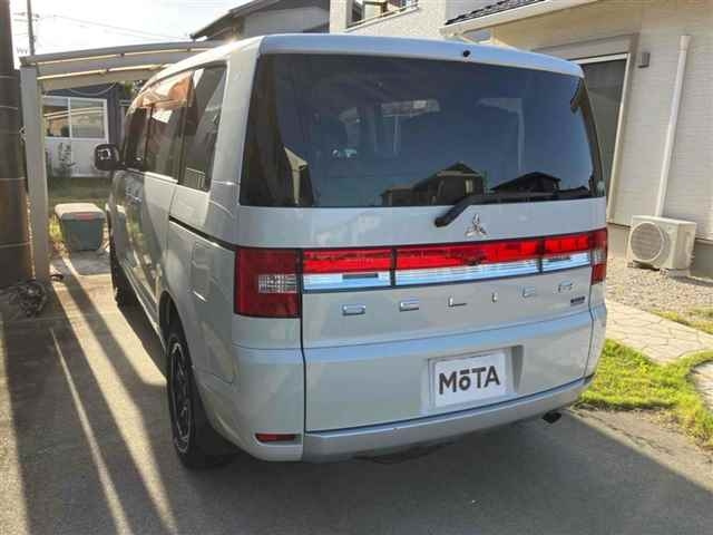 MITSUBISHI DELICA D5 2014