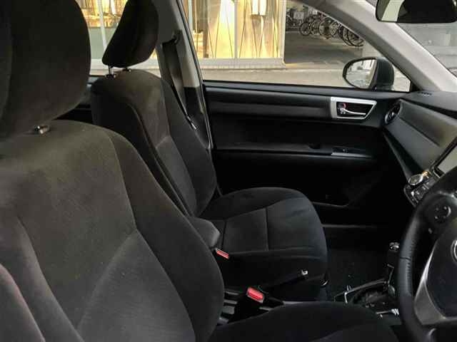 TOYOTA COROLLA AXIO 2017