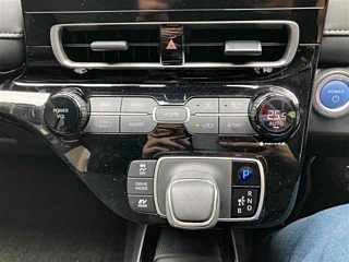 TOYOTA AQUA 2022