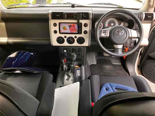 TOYOTA FJ CRUISER 2012