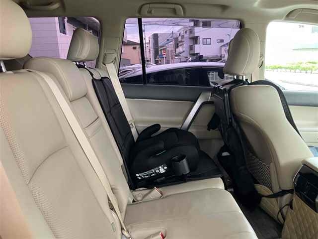 TOYOTA LAND CRUISER PRADO 2023