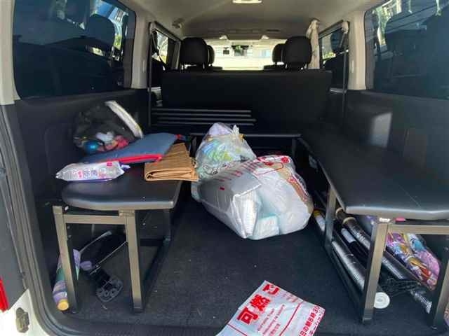 TOYOTA HIACE VAN 2021