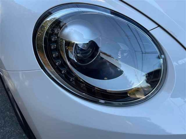 VOLKSWAGEN THE BEETLE 2012