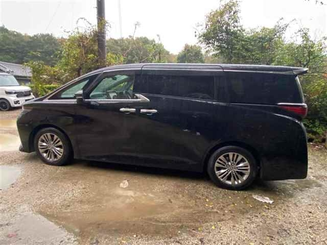 TOYOTA ALPHARD 2023
