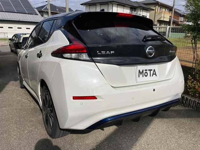 NISSAN LEAF 2021
