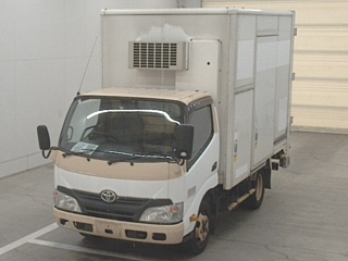 TOYOTA DYNA