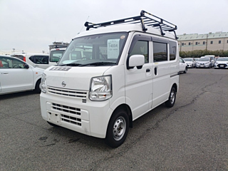 NISSAN CLIPPER VAN