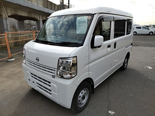 NISSAN CLIPPER VAN