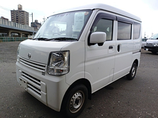 NISSAN CLIPPER VAN