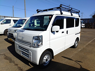 NISSAN CLIPPER VAN