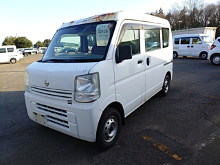 NISSAN CLIPPER VAN