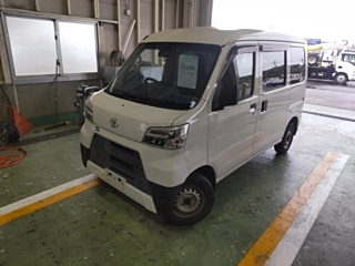 TOYOTA PIXIS VAN