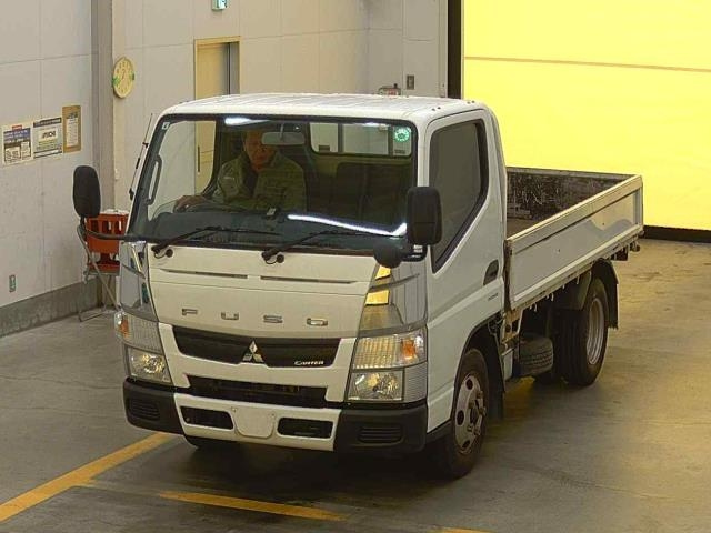 MITSUBISHI CANTER 2015