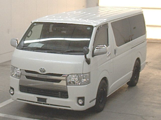 TOYOTA HIACE VAN