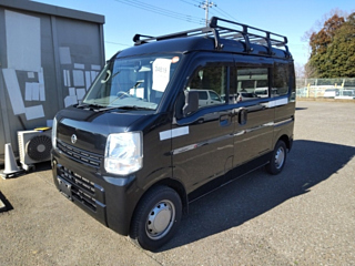 NISSAN CLIPPER VAN