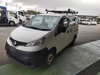 NISSAN NV200
