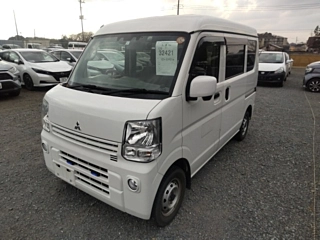 MITSUBISHI MINICAB VAN