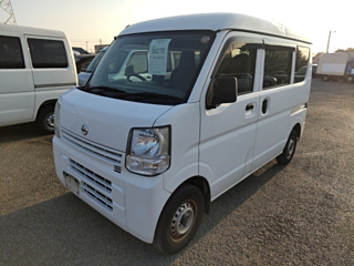 NISSAN CLIPPER VAN