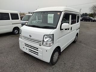 NISSAN CLIPPER VAN
