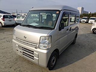NISSAN CLIPPER VAN