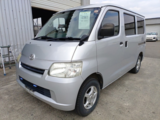 TOYOTA TOWN ACE VAN