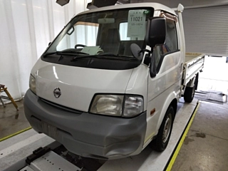 NISSAN VANETTE TRUCK