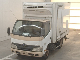 Hino Dutro 2013