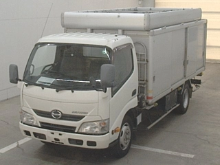 Hino Dutro 2015