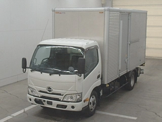 Hino Dutro 2022
