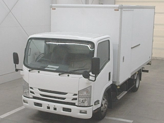 Isuzu Elf 2017