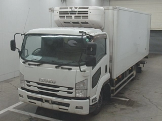Isuzu Forward 2015