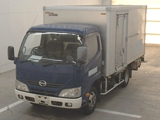 Hino Dutro 2013
