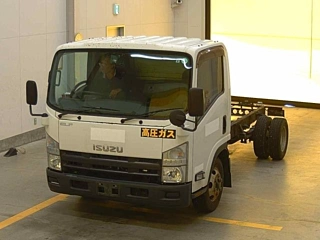 Isuzu Elf 2013