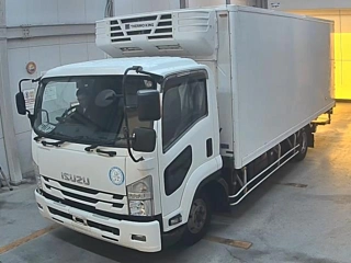 Isuzu Forward 2015