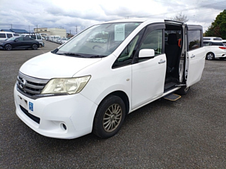 Nissan Serena 2013