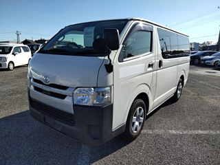 Toyota Regius 2020