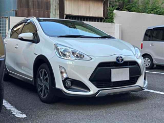 TOYOTA AQUA 2016