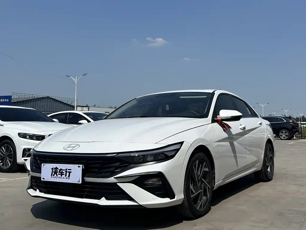 HYUNDAI ELANTRA 2023