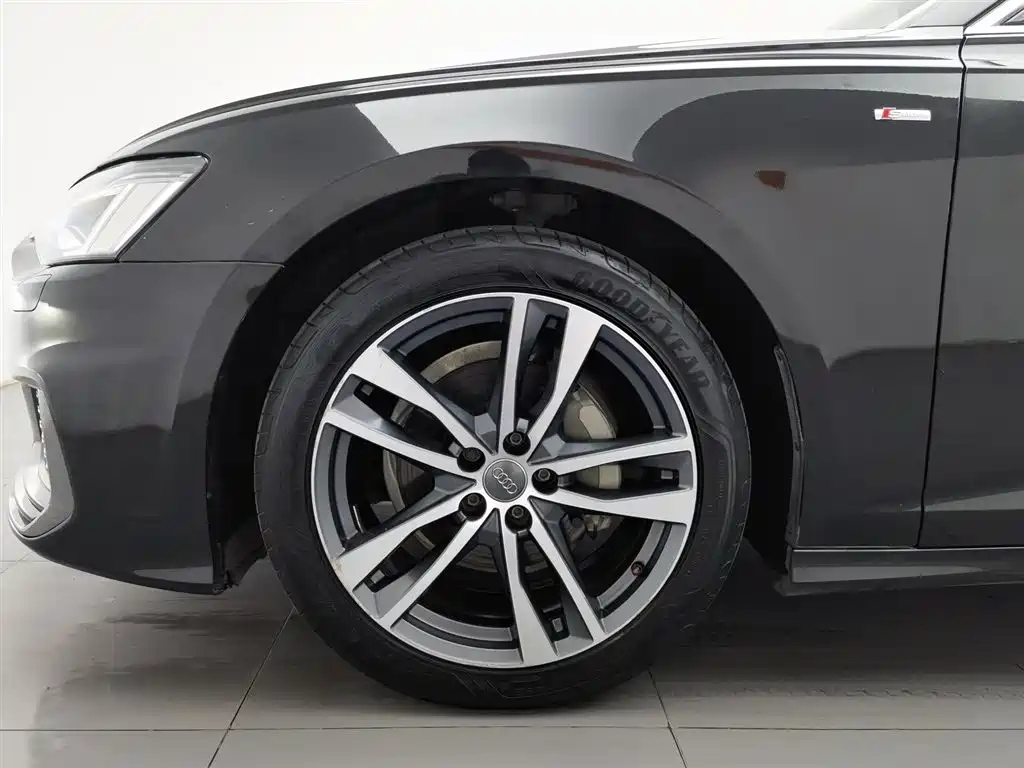 AUDI A6L 2019