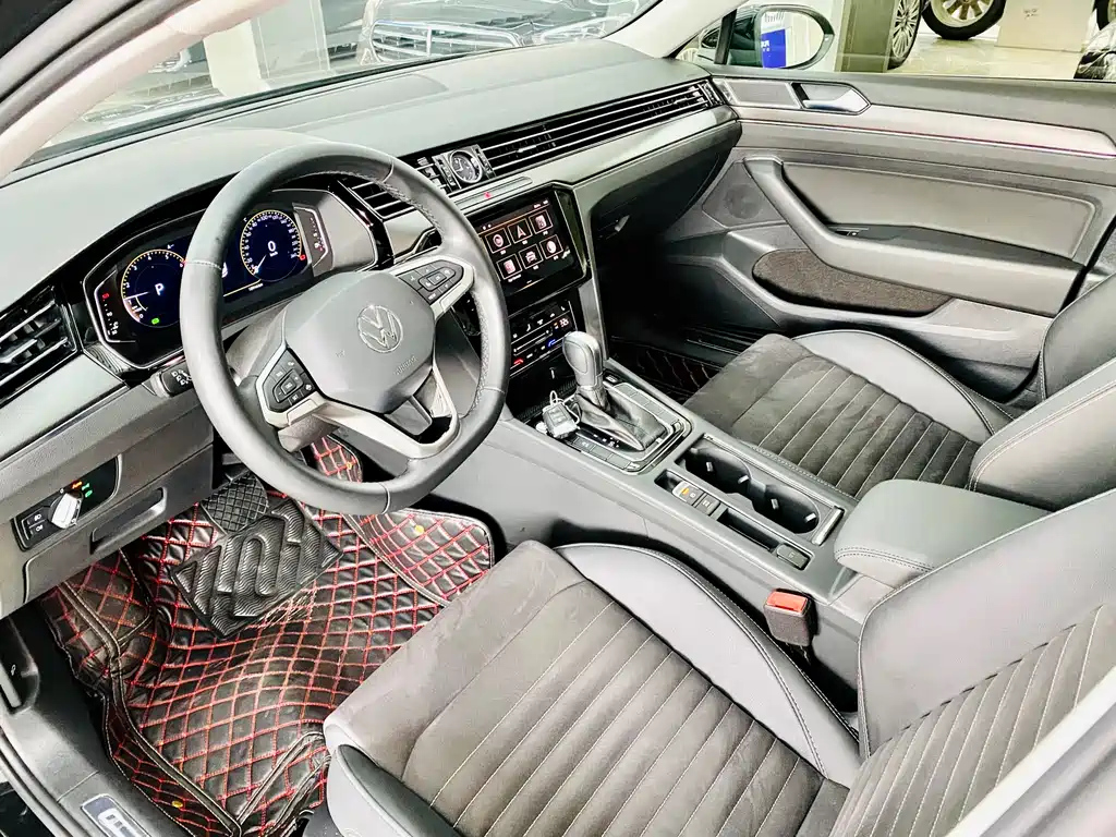 VOLKSWAGEN MAGOTAN 2022