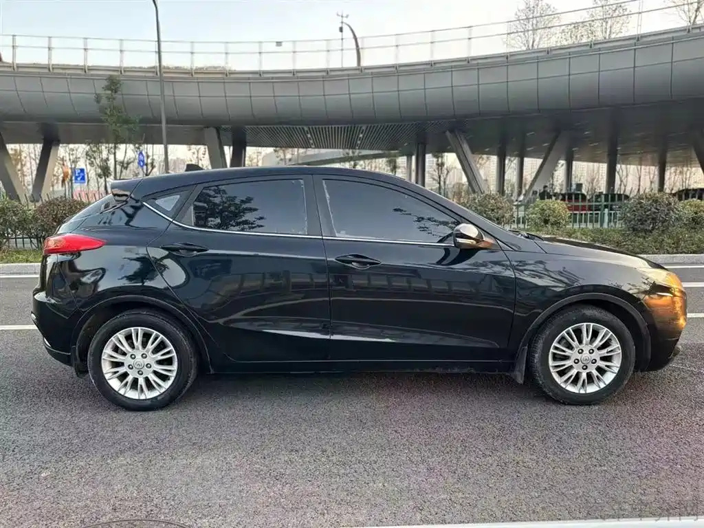CHANGAN EADO XT 2014