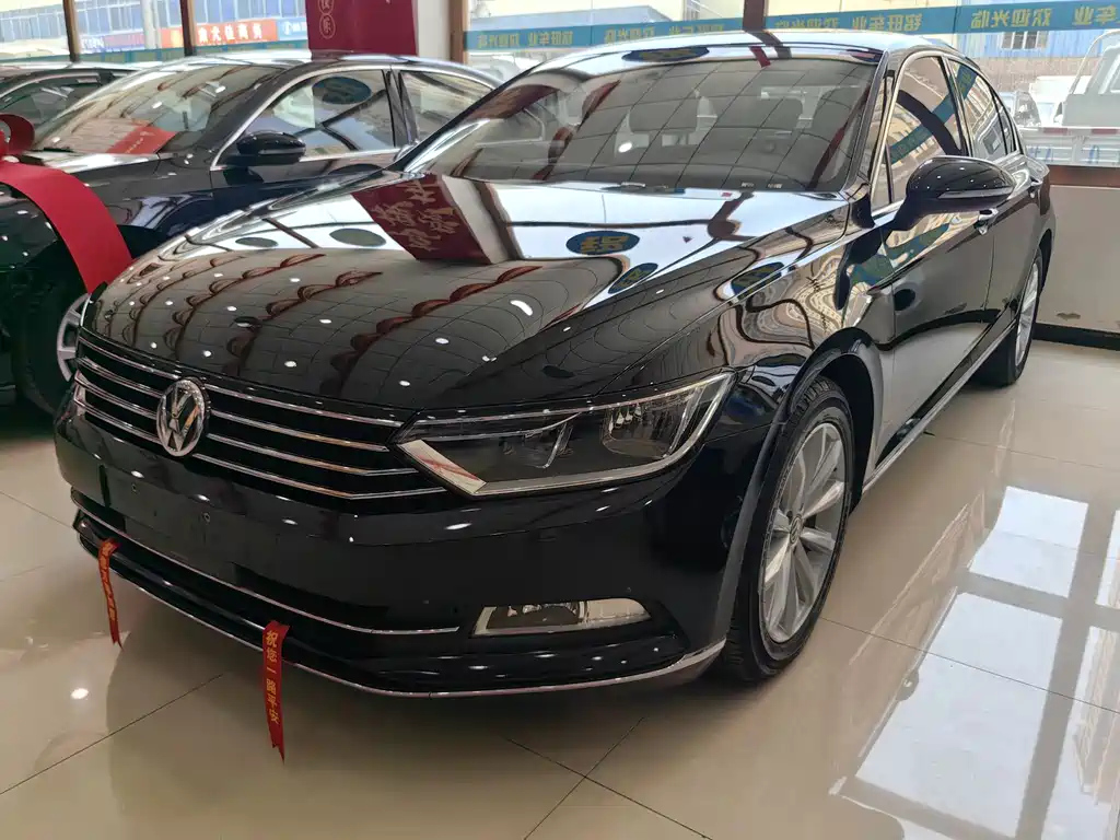 VOLKSWAGEN MAGOTAN 2018