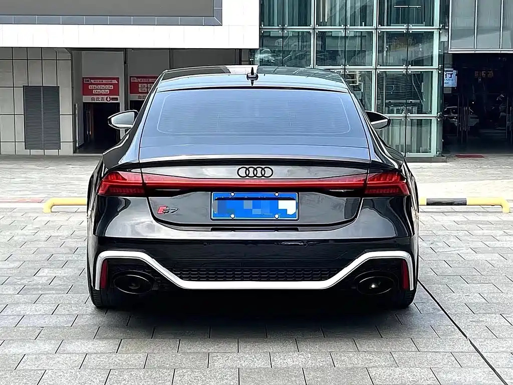 AUDI A7 2021